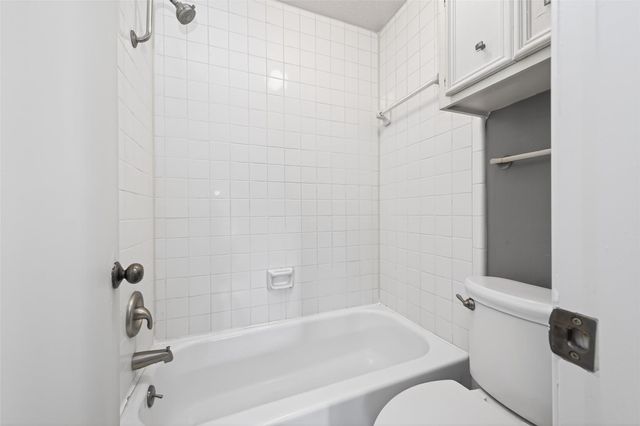 6700 Richardson Road 305, Houston, TX 77069