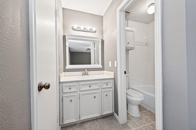 6700 Richardson Road 305, Houston, TX 77069