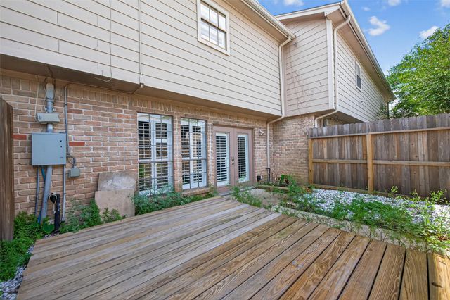6700 Richardson Road 305, Houston, TX 77069