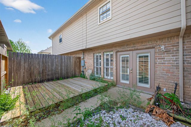 6700 Richardson Road 305, Houston, TX 77069