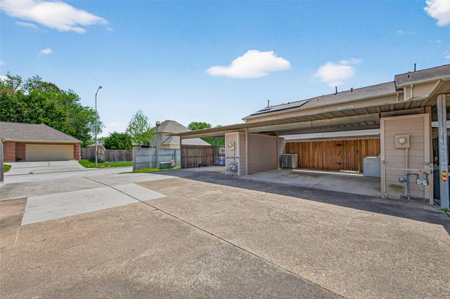 6700 Richardson Road 305, Houston, TX 77069