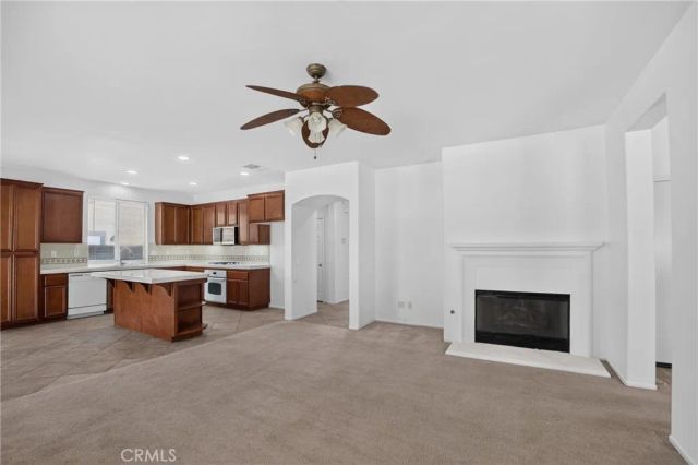 3019 W Newgrove, Lancaster, CA 93536