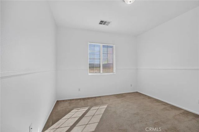 3019 W Newgrove, Lancaster, CA 93536