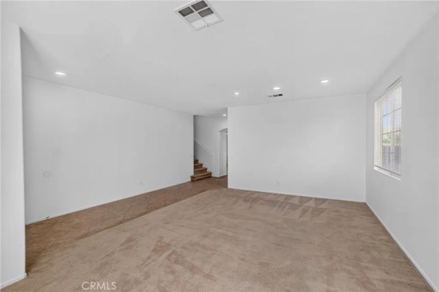 3019 W Newgrove, Lancaster, CA 93536