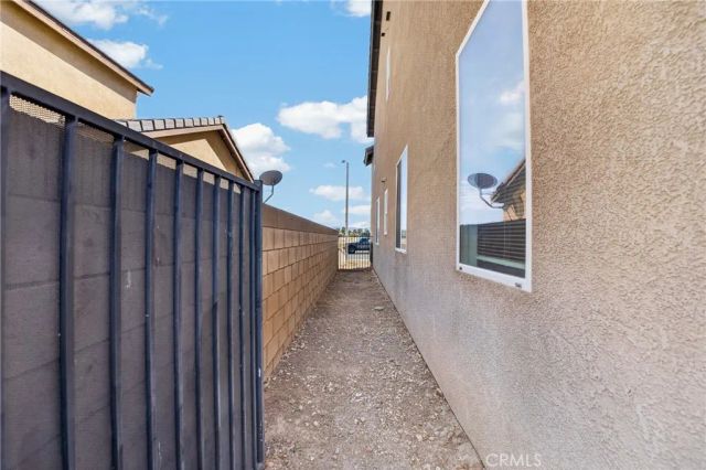 3019 W Newgrove, Lancaster, CA 93536