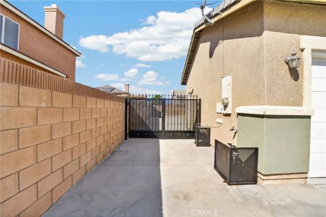 3019 W Newgrove, Lancaster, CA 93536