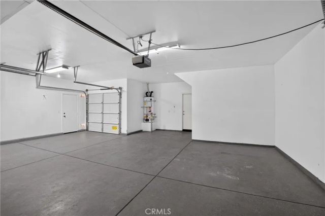 3019 W Newgrove, Lancaster, CA 93536
