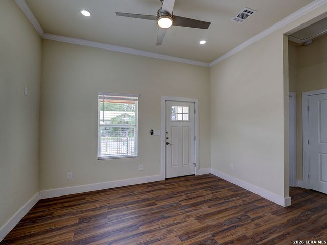 1113 Burleson, San Antonio, TX 78202