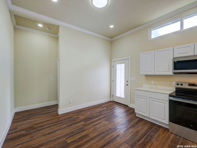 1113 Burleson, San Antonio, TX 78202