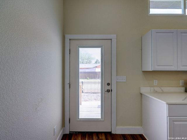 1113 Burleson, San Antonio, TX 78202