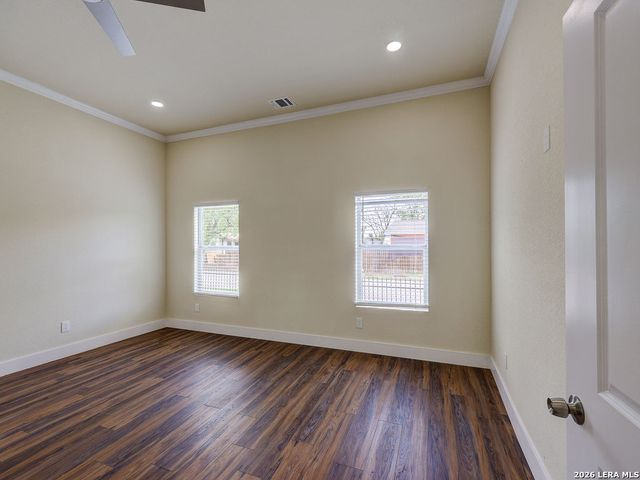 1113 Burleson, San Antonio, TX 78202