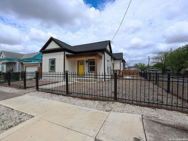 1113 Burleson, San Antonio, TX 78202