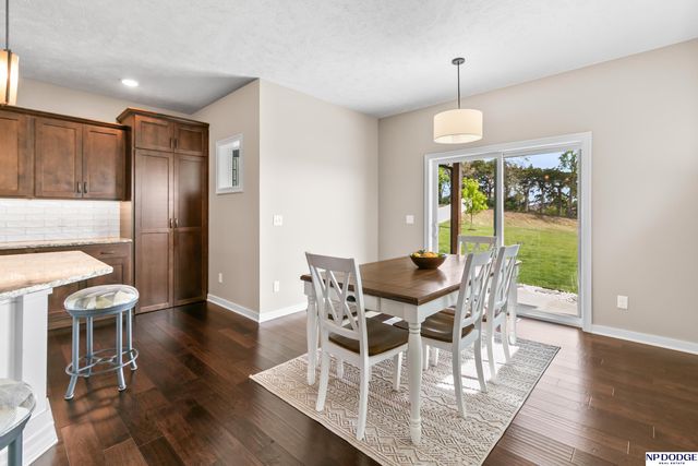11114 Port Royal Drive, Papillion, NE 68046