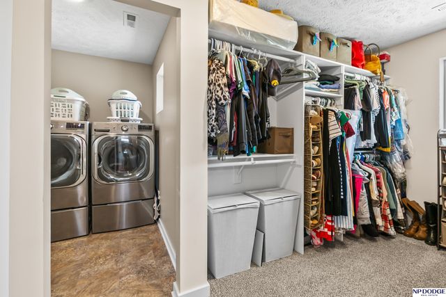 11114 Port Royal Drive, Papillion, NE 68046