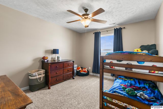 11114 Port Royal Drive, Papillion, NE 68046