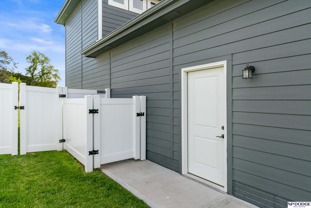 11114 Port Royal Drive, Papillion, NE 68046