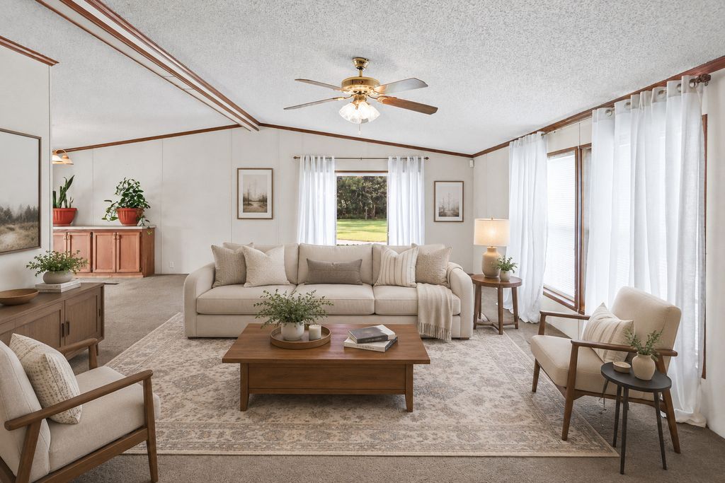 Image 19 of property listing at 4581 Hotze Road, Salem, IL 62881