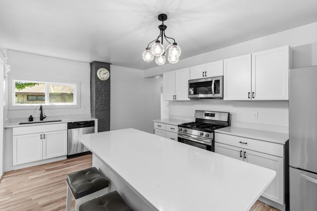 1759 Phalen Place, Maplewood, MN 55109