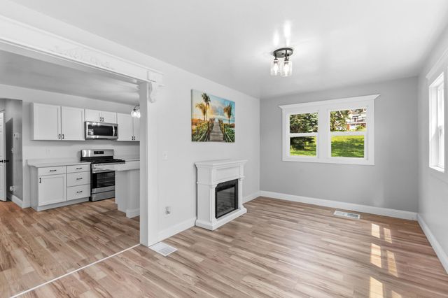 1759 Phalen Place, Maplewood, MN 55109