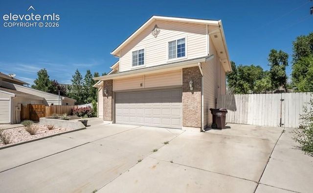 15 White Dove Court, Pueblo, CO 81001