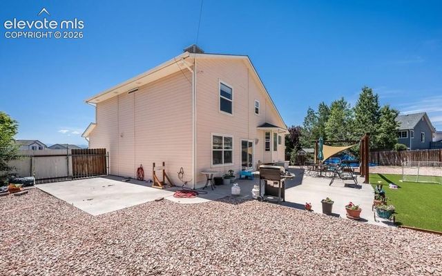 15 White Dove Court, Pueblo, CO 81001