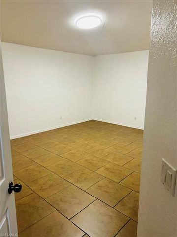 3280 2nd AVE SE, Naples, FL 34117