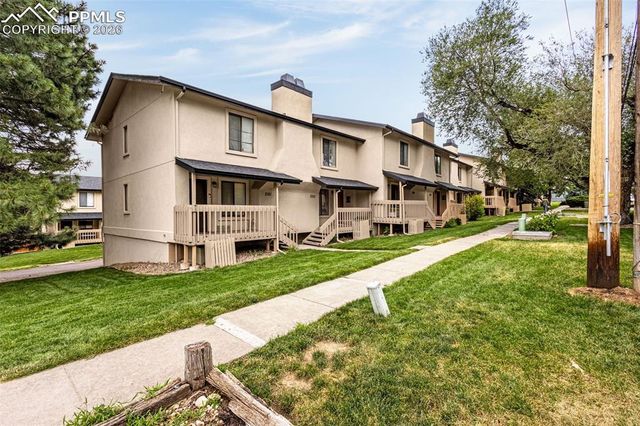 2107 Mount Washington Avenue, Colorado Springs, CO 80906