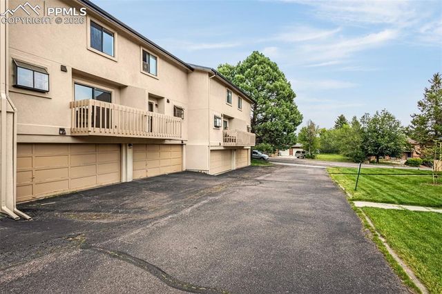 2107 Mount Washington Avenue, Colorado Springs, CO 80906