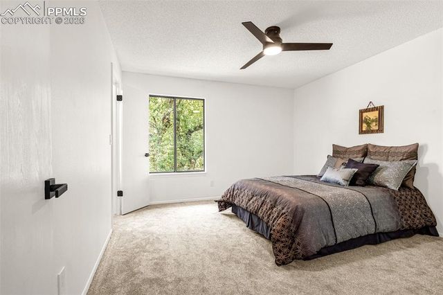 2107 Mount Washington Avenue, Colorado Springs, CO 80906