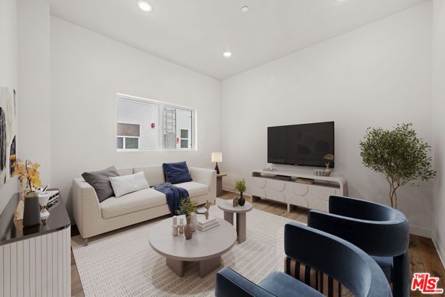 7411 Artesia Boulevard 211, Buena Park, CA 90621