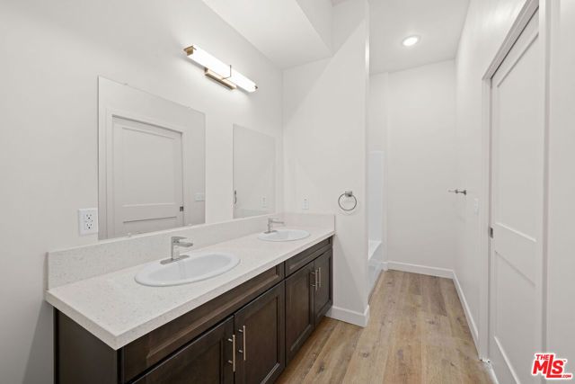 7411 Artesia Boulevard 211, Buena Park, CA 90621