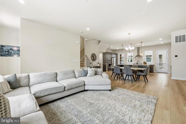 43416 GRANDMOORE ST, Ashburn, VA 20148