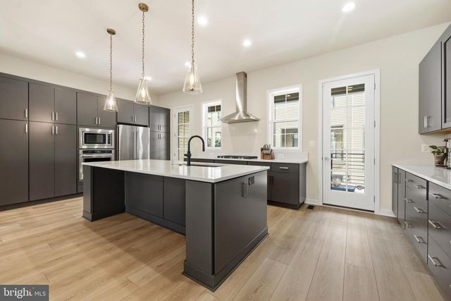 43416 GRANDMOORE ST, Ashburn, VA 20148