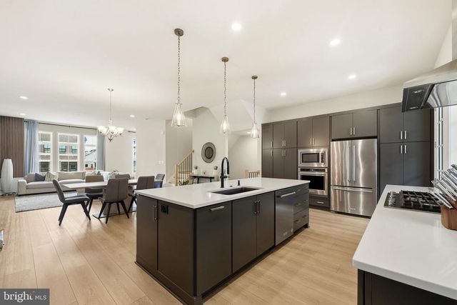 43416 GRANDMOORE ST, Ashburn, VA 20148