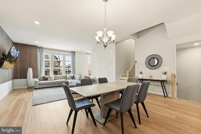 43416 GRANDMOORE ST, Ashburn, VA 20148