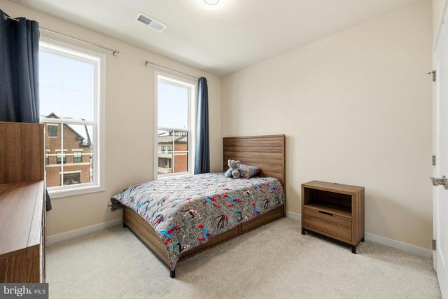 43416 GRANDMOORE ST, Ashburn, VA 20148