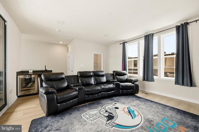 43416 GRANDMOORE ST, Ashburn, VA 20148