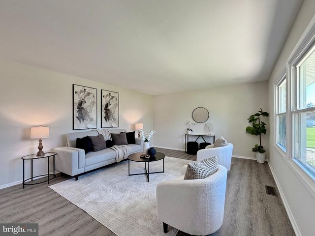 216 BRENT RD, Waldorf, MD 20602