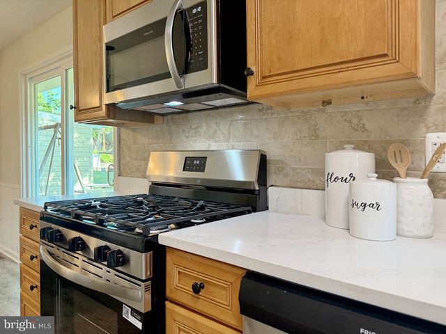 216 BRENT RD, Waldorf, MD 20602
