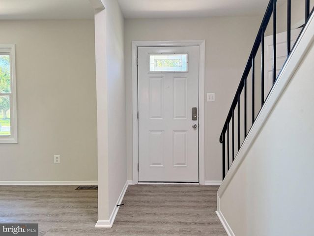 216 BRENT RD, Waldorf, MD 20602