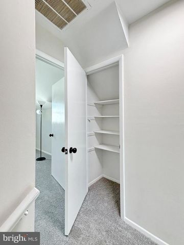 216 BRENT RD, Waldorf, MD 20602