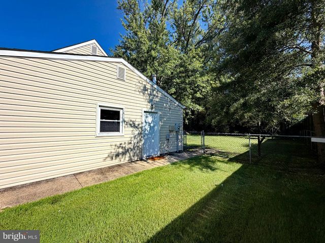 216 BRENT RD, Waldorf, MD 20602