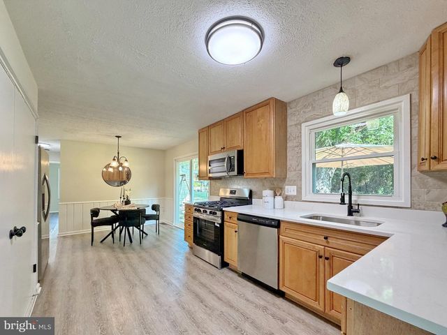 216 BRENT RD, Waldorf, MD 20602