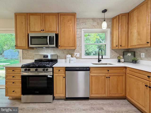 216 BRENT RD, Waldorf, MD 20602