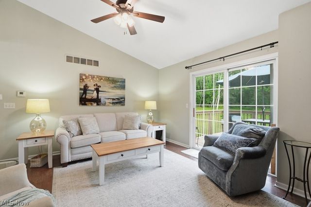 5400 & 5402 Paddy Court, New Franklin, OH 44203