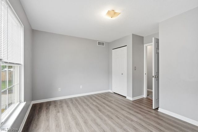 5400 & 5402 Paddy Court, New Franklin, OH 44203