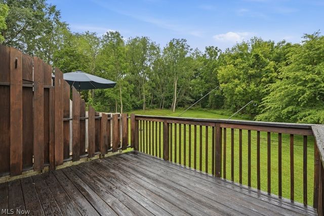 5400 & 5402 Paddy Court, New Franklin, OH 44203