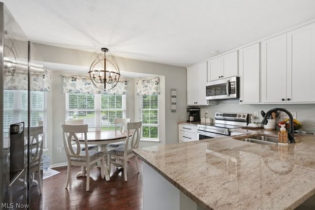 5400 & 5402 Paddy Court, New Franklin, OH 44203