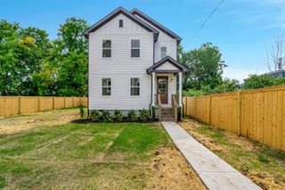 1739 14th Ave, N, Nashville, TN 37208