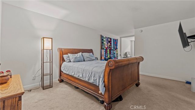 14521 Benefit St 102, Sherman Oaks, CA 91403